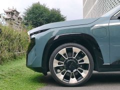 BMW XM 2023 Base - ფოტო 8