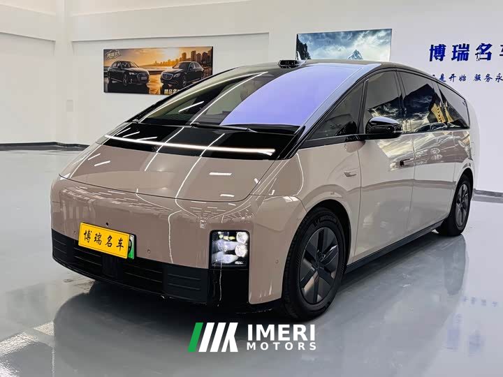 Li Auto MEGA Home Family Edition - ავტომობილი ჩინეთიდან