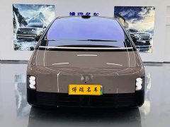 Li Auto MEGA Home Family Edition - ფოტო 2