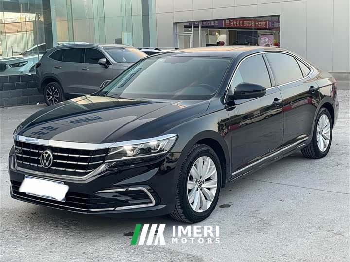 Volkswagen Passat 330TSI Elite - ავტომობილი ჩინეთიდან