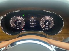 Bentley Bentayga 4.0T V8 Long Wheelbase - ფოტო 12