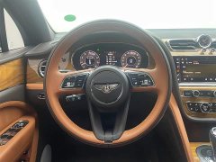 Bentley Bentayga 4.0T V8 Long Wheelbase - ფოტო 14