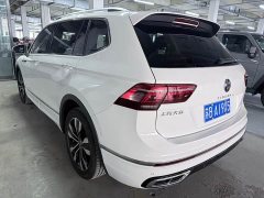 Volkswagen Tiguan L 2022 330TSI Automatic FWD R-Line Comfort Edition - ფოტო 17