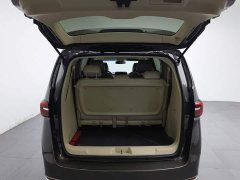Buick GL8 Land Executive Cabin 652T Luxury - ფოტო 16