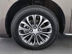 Buick GL8 Land Executive Cabin 652T Luxury - ფოტო 17