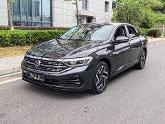 Volkswagen Sagitar 300TSI DSG Excellence Edition - ფოტო 1