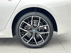 BMW 5 Series Facelift 530Li Luxury M Sport Package - ფოტო 16