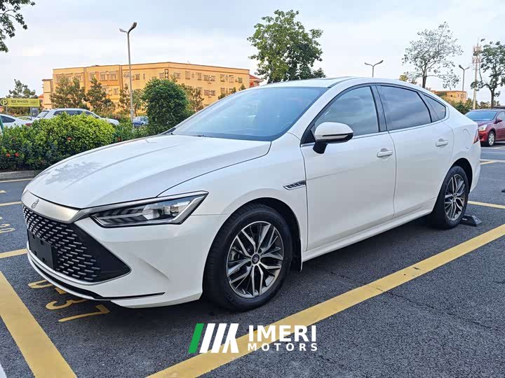 BYD Qin Plus DM-i 120KM Luxury
