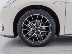 BYD Dolphin 07 DM-i 1.5L 125km Luxury - ფოტო 17
