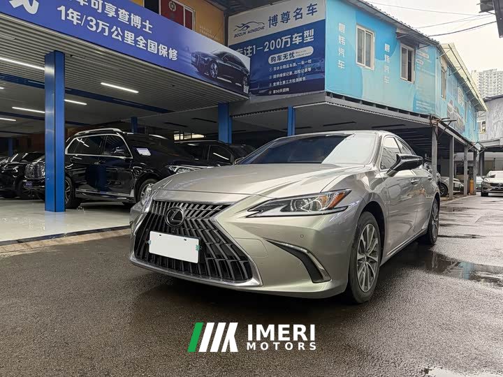 Lexus ES 200 Premium Edition - ავტომობილი ჩინეთიდან