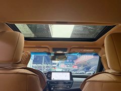 Lexus ES 200 Premium Edition - ფოტო 14