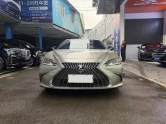 Lexus ES 200 Premium Edition - ფოტო 2