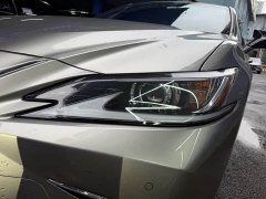 Lexus ES 200 Premium Edition - ფოტო 4
