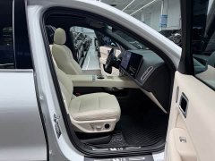 Li Auto L6 2024 Pro - ფოტო 13