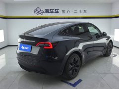 Tesla Model Y Rear-Wheel Drive - ფოტო 3