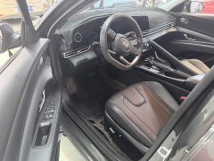 Hyundai Elantra 2023 1.5L CVT Luxury - ფოტო 4