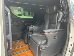 Toyota Vellfire Crown Hybrid 2.5L HV Luxury Edition - ფოტო 4