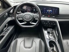 Hyundai Elantra 1.5L CVT Luxury - ფოტო 14