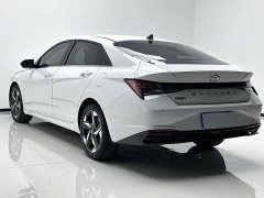 Hyundai Elantra 1.5L CVT Luxury - ფოტო 4