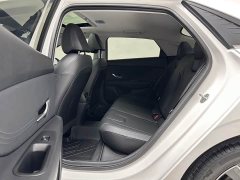 Hyundai Elantra 1.5L CVT Luxury - ფოტო 8