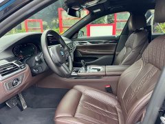 BMW 7 Series 730Li M Sport Package - ფოტო 11
