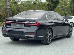 BMW 7 Series 730Li M Sport Package - ფოტო 4