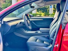 Tesla Model Y Long Range All-Wheel Drive - ფოტო 4