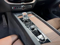 Volvo XC60 2022 B5 AWD Smart Remote Luxury Edition - ფოტო 11