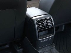 Volkswagen Magotan Popular Edition 280TSI DSG Comfort - ფოტო 19
