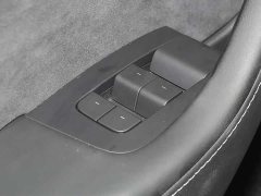 Tesla Model Y Rear-Wheel Drive - ფოტო 13