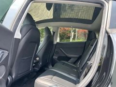 Tesla Model Y Rear-Wheel Drive - ფოტო 9