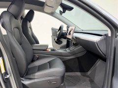 Tesla Model Y Rear-Wheel Drive - ფოტო 11