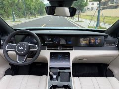 Li Auto ONE Extended Range 6-Seater - ფოტო 12