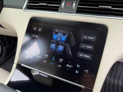 Li Auto ONE Extended Range 6-Seater - ფოტო 17