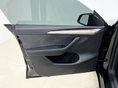 Tesla Model Y Long Range All-Wheel Drive - ფოტო 18