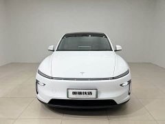 Tesla Model Y Rear-Wheel Drive - ფოტო 2