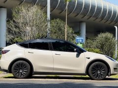 Tesla Model Y 2022 Facelift Rear-Wheel Drive - ფოტო 5