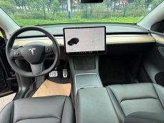 Tesla Model Y Standard Range RWD - ფოტო 6