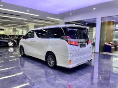 Toyota Vellfire Crown Hybrid 2.5L HV Premium Edition - фото 4