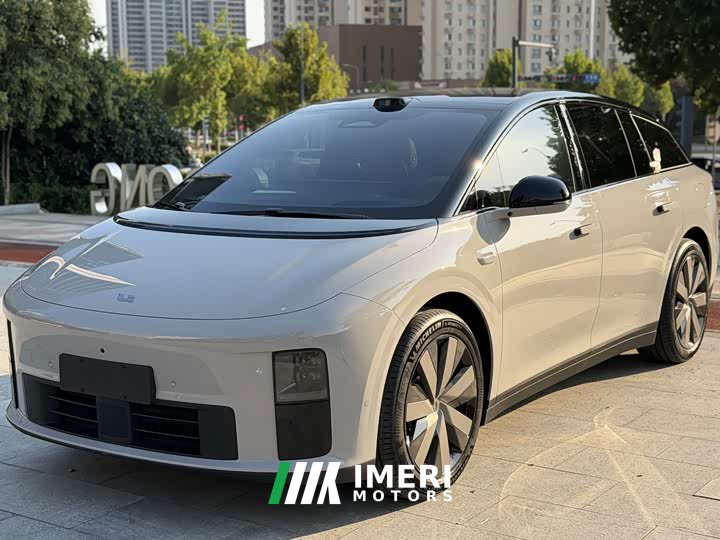 Li Auto i6 Four-Wheel Drive Standard Edition - ავტომობილი ჩინეთიდან