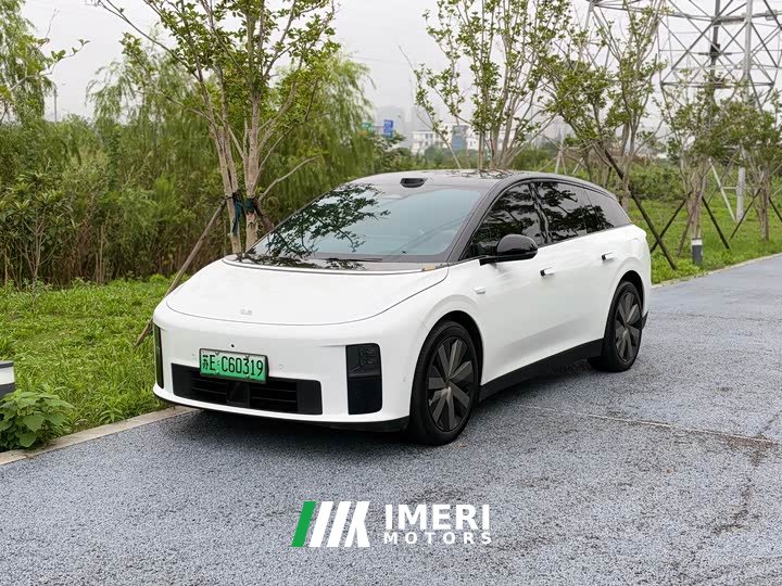 Li Auto i6 2025 Four-Wheel Drive Standard Edition - ავტომობილი ჩინეთიდან