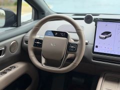 Li Auto i6 2025 Four-Wheel Drive Standard Edition - ფოტო 9