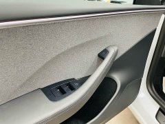Tesla Model 3 Long Range Rear-Wheel Drive - ფოტო 18