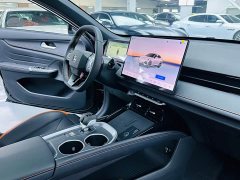 Changan UNI-V 1.5T Blue Whale Hypertech Hybrid Smart Comfort Edition - ფოტო 7