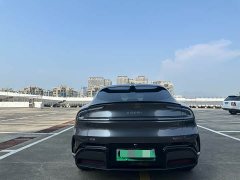Xiaomi YU7 Four-Wheel Drive Max Edition - ფოტო 11