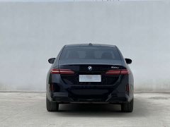 BMW 5 Series 530Li Premier M Sport Package - ფოტო 4