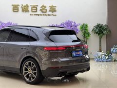 Porsche Cayenne New Energy 2022 Cayenne E-Hybrid 2.0T Platinum Edition - ფოტო 9