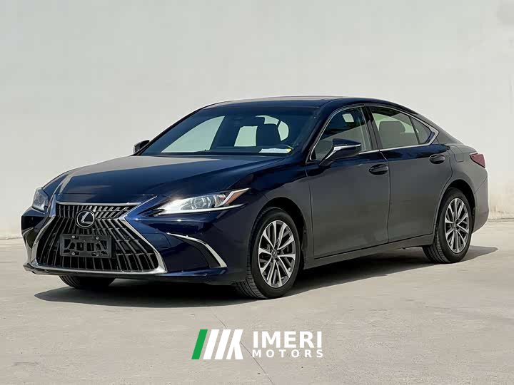 Lexus ES 200 Premium Edition