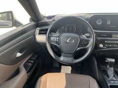 Lexus ES 200 Premium Edition - ფოტო 5