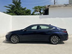 Lexus ES 200 Premium Edition - ფოტო 9